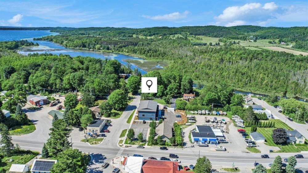 The Birches - Condotel Downtown Lake Leelanau ➠ Unit 3